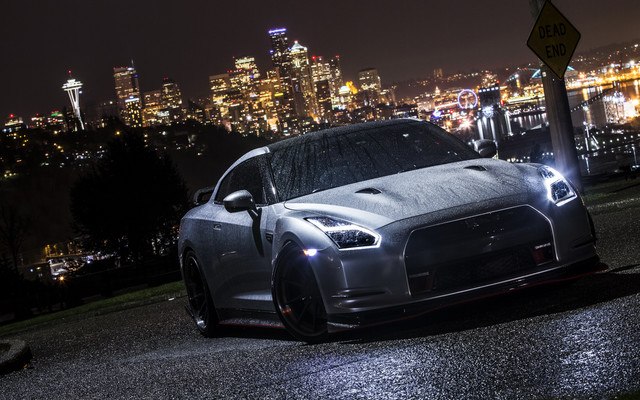 Nissan GT-R City View